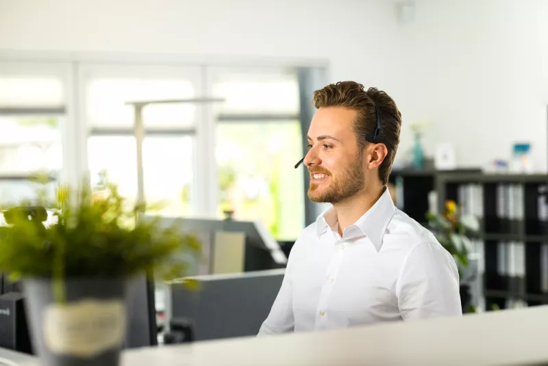 Julian, Kundenberatung